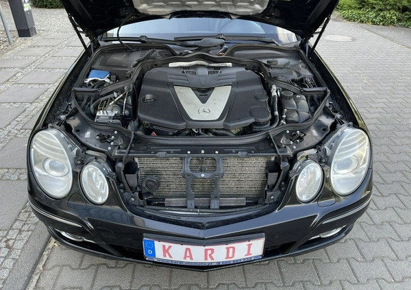 Mercedes-Benz Klasa E cena 29900 przebieg: 276000, rok produkcji 2009 z Baranów Sandomierski małe 781